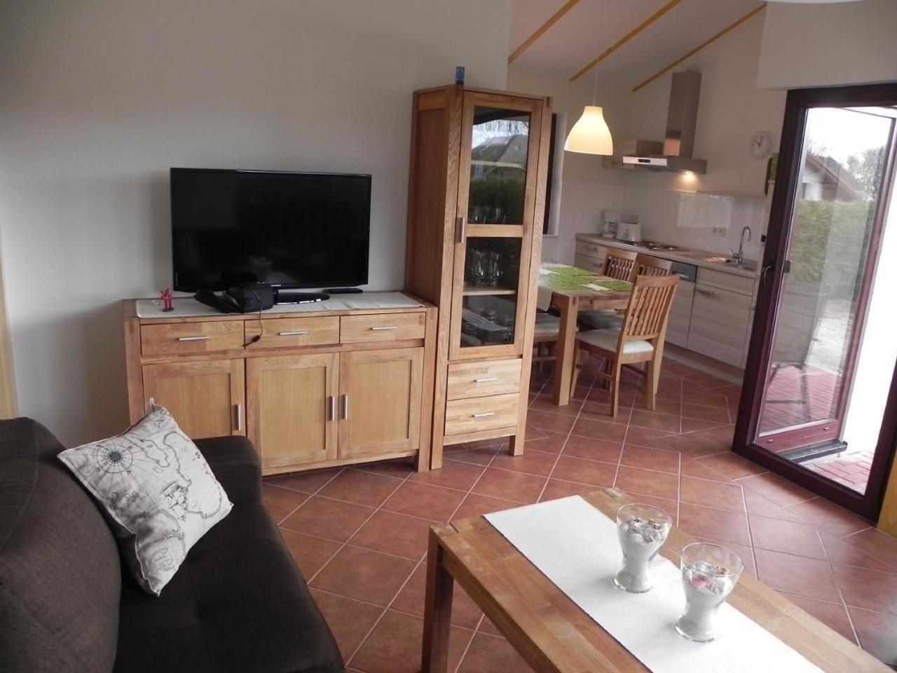 M1 Ferienhaus Mit Garten, Terrasse Und Carport 布特亚丁根 外观 照片